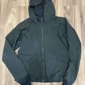 Lululemon jacket size 10